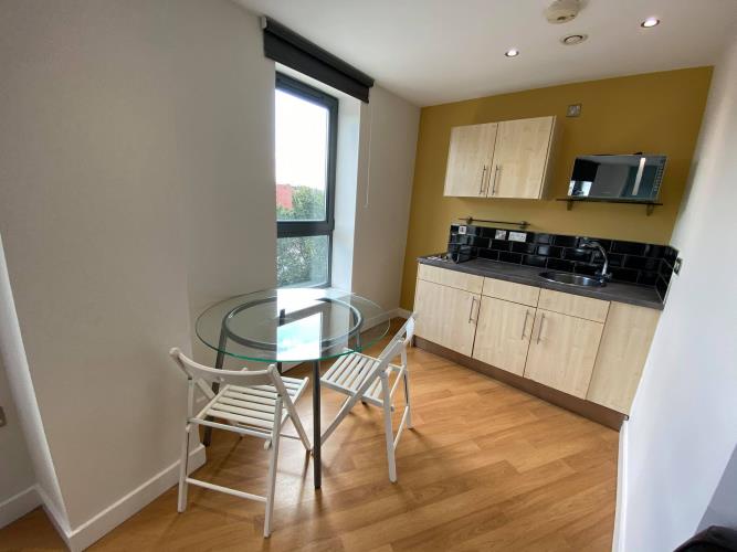 Spacious Studio Apartment<br>206 Cube, West One, 2 Broomhall Street, City Centre, Sheffield S3 7SW