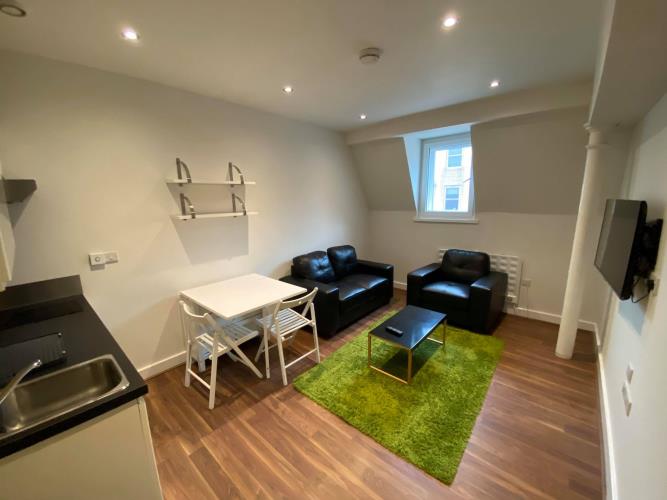 1 Bedroom Apartment<br>38 Huttons Buildings, 146 West Street, City Centre, Sheffield S1 4AR