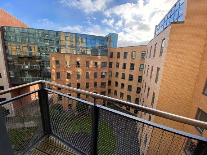 1 BEDROOM APARTMENT WITH BALCONY<br>405 Aspect, West One, 17 Cavendish St, City Centre, Sheffield S1