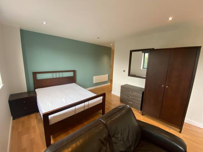 Studio Apartments, West One<br>2 Broomhall Street, City Centre, Sheffield S1