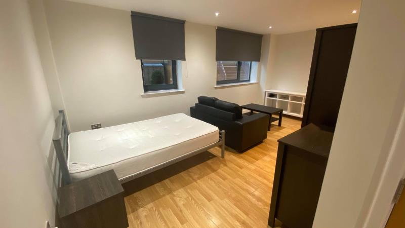 Studio apartment<br>G03 Cube, WestOne, 2 Broomhall Street, Sheffield, City Centre, Sheffield S1