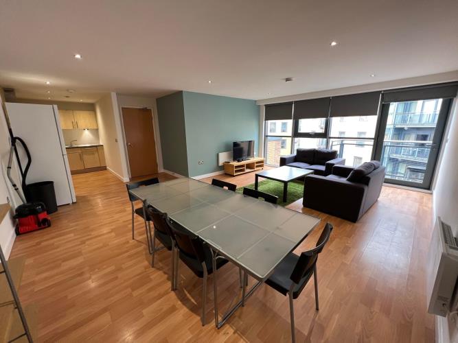 502 Space - 4 bed flat - Fifth Floor<br>8 Broomhall Street, City Centre, Sheffield S3 7SY