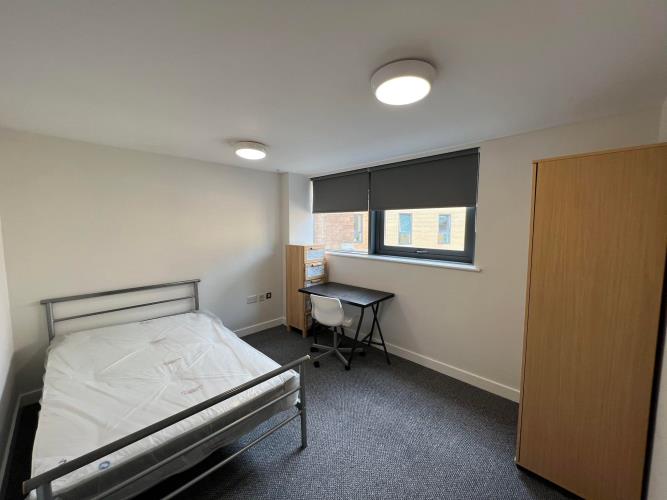 502 Space - 4 bed flat - Fifth Floor<br>8 Broomhall Street, City Centre, Sheffield S3 7SY