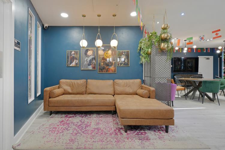 Five Bedroom Renovated Apartment<br>West One, Fitzwilliam Street, City Centre, Sheffield S1 4JL
