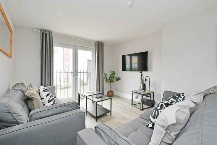 Flat B 212 Broomhall Street<br>212 Broomhall Street, Broomhall, Sheffield S3 7SQ
