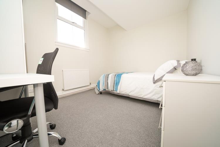 3 Bedroom Apartment<br>212E Broomhall Street, Broomhall, Sheffield S3 7SQ