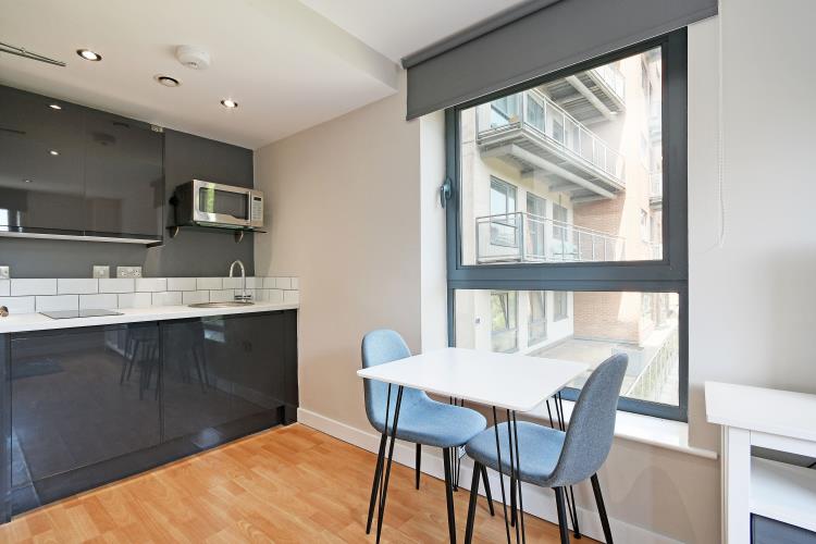 Large Studio Apartment<br>105 Cube, West One, 2 Broomhall Street, City Centre, Sheffield S3 7SW