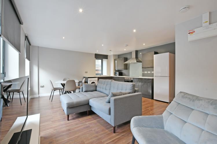 G06 Reflect - 4 bed Ground floor flat<br>19 Cavendish Street							, City Centre, Sheffield S3 7ST