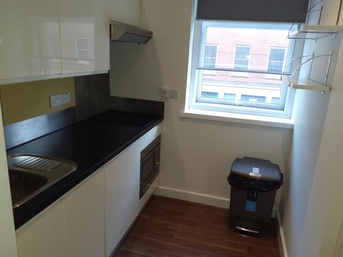 Partitioned Studio Apartment<br>6 Huttons Buildings, 146 West Street, City Centre, Sheffield S1 4AR